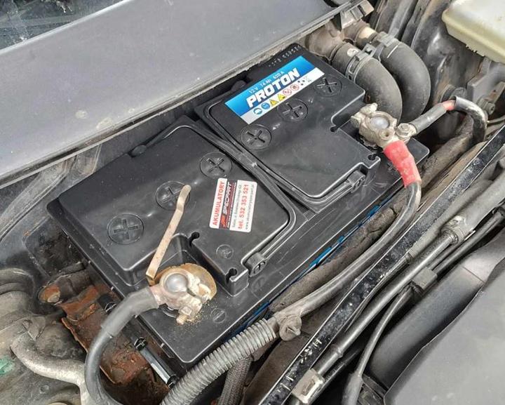 Jaki akumulator wybrać do Passata B5 1.8 T? Poradnik dla kierowców