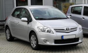 Jakie są rzeczywiste osiągi paliwowe Toyoty Auris 1.6 benzyna?