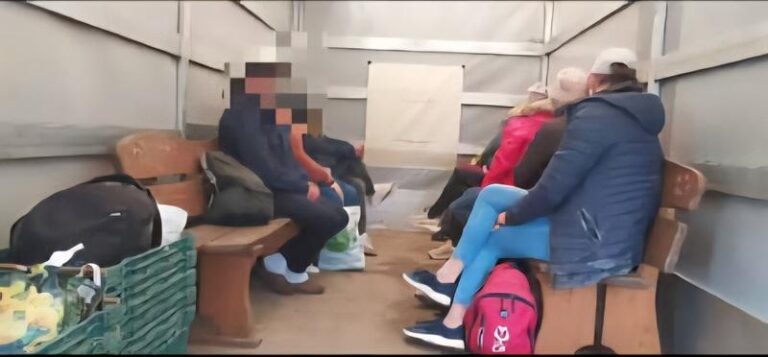 Jakie prawo jazdy potrzebne jest do prowadzenia samochodu na 9 osób?