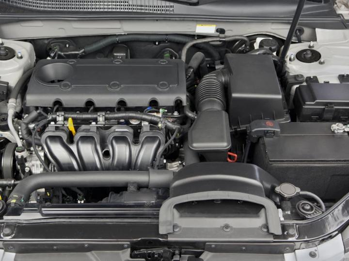 Efektywne metody regulacji obrotów silnika 3 fazowego – krok po kroku