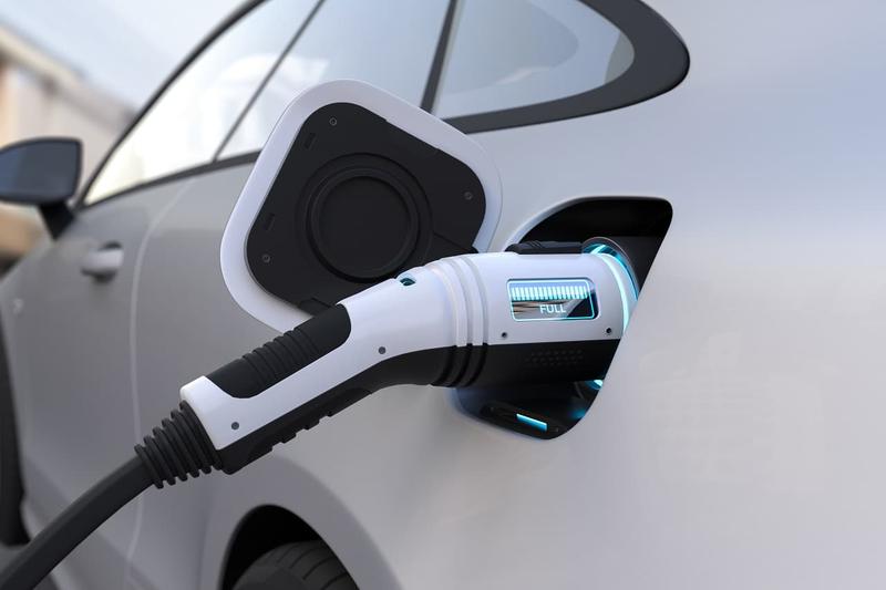 Ile naprawdę kosztuje ładowanie samochodu elektrycznego w Polsce? Odpowiadamy!